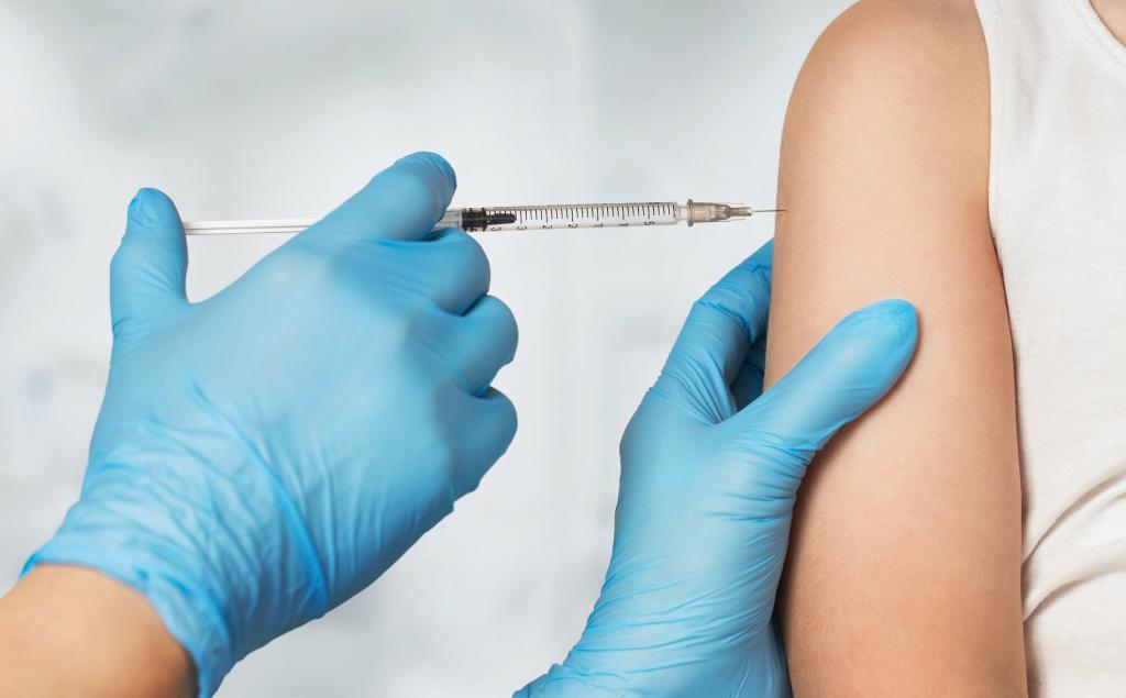 введение вакцины